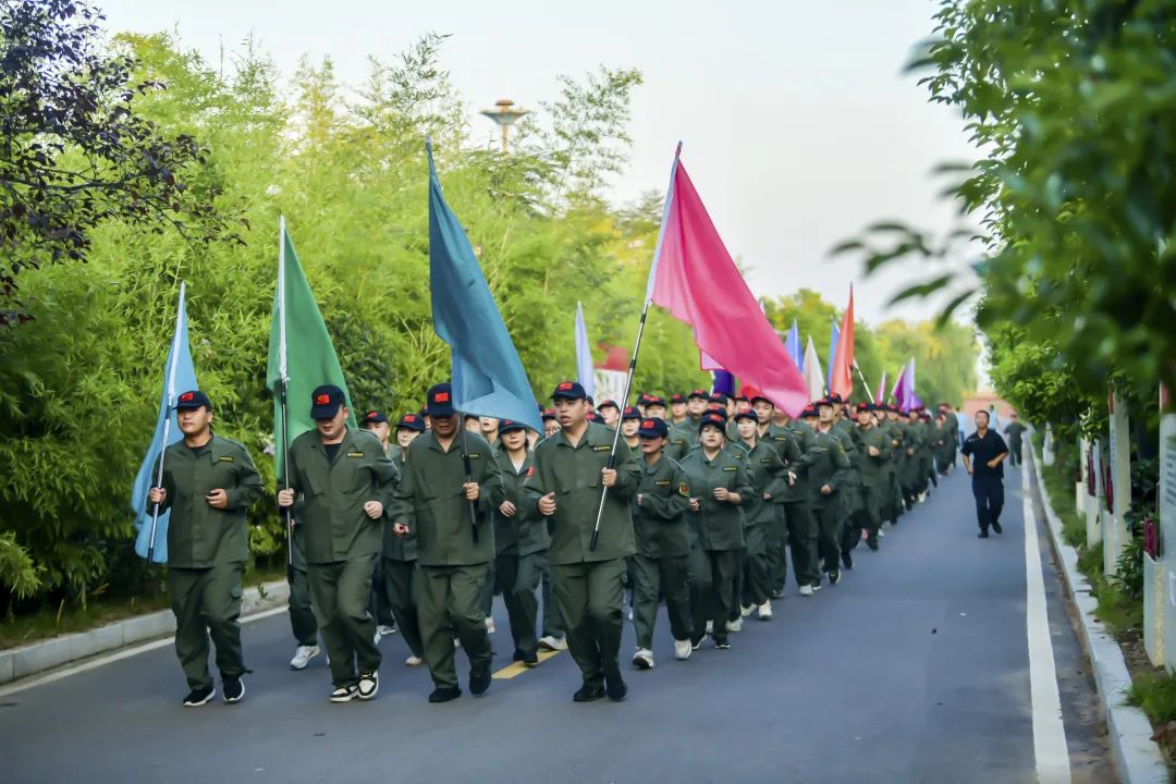 康橋悅生活舉行2022V士節&V笑節活動 康橋悅生活舉行2022V士節&V笑節活動